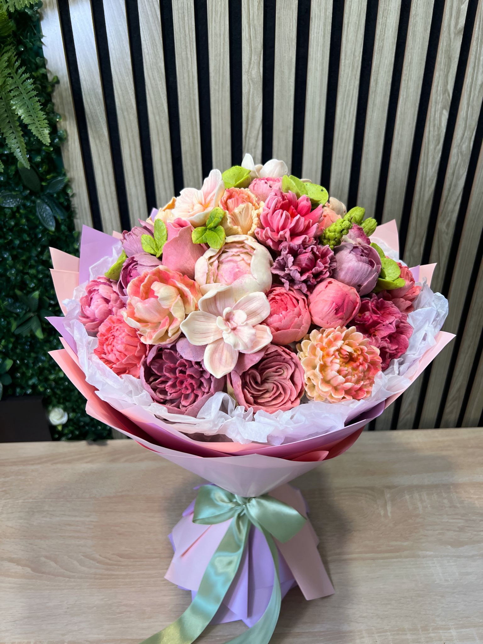 Harmony Bloom Bouquet M